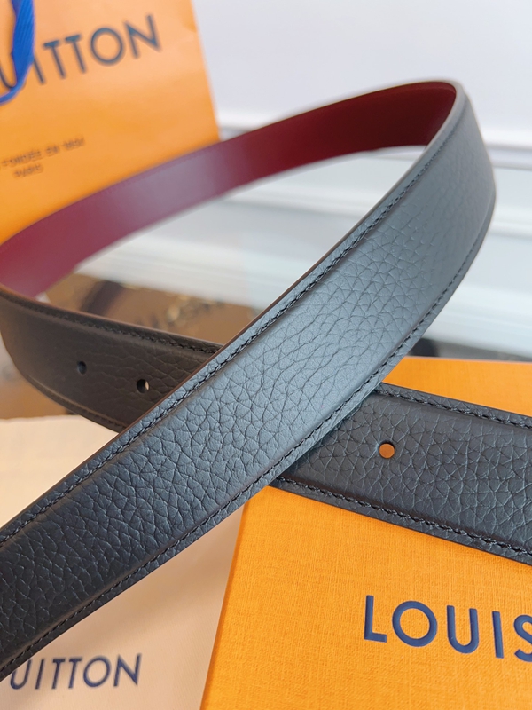 ルイヴィトンベルト素材ディテール